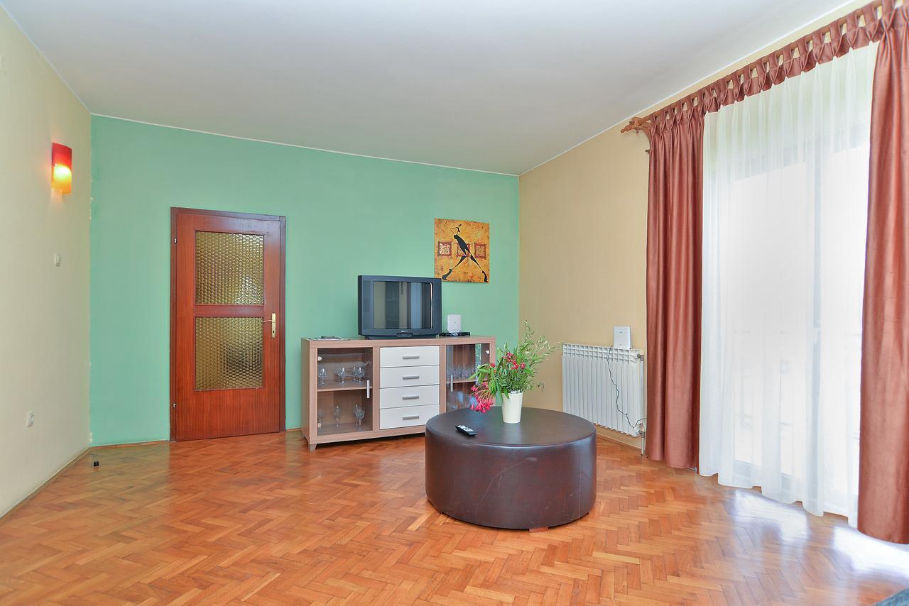 Apartments Gracijano 1724 Ližnjan Exteriér fotografie