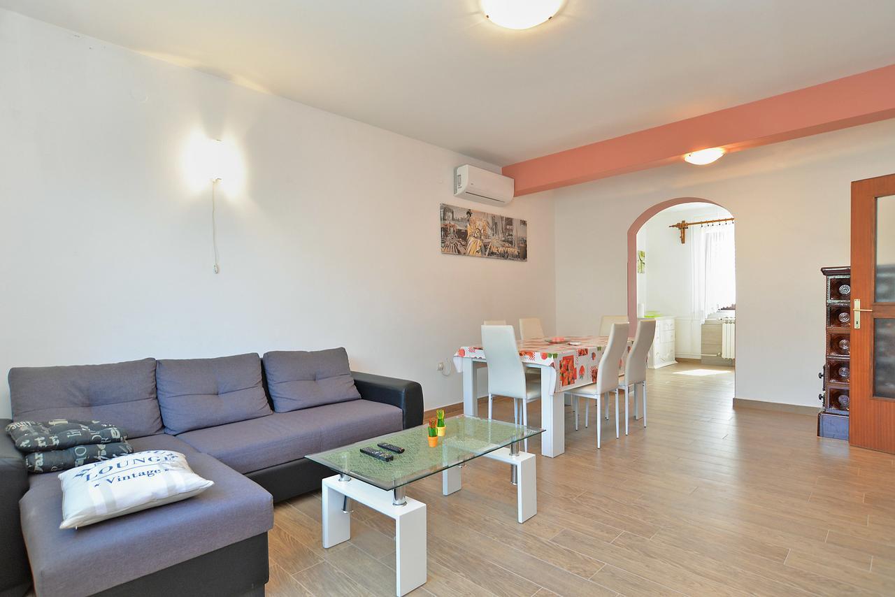 Apartments Gracijano 1724 Ližnjan Exteriér fotografie