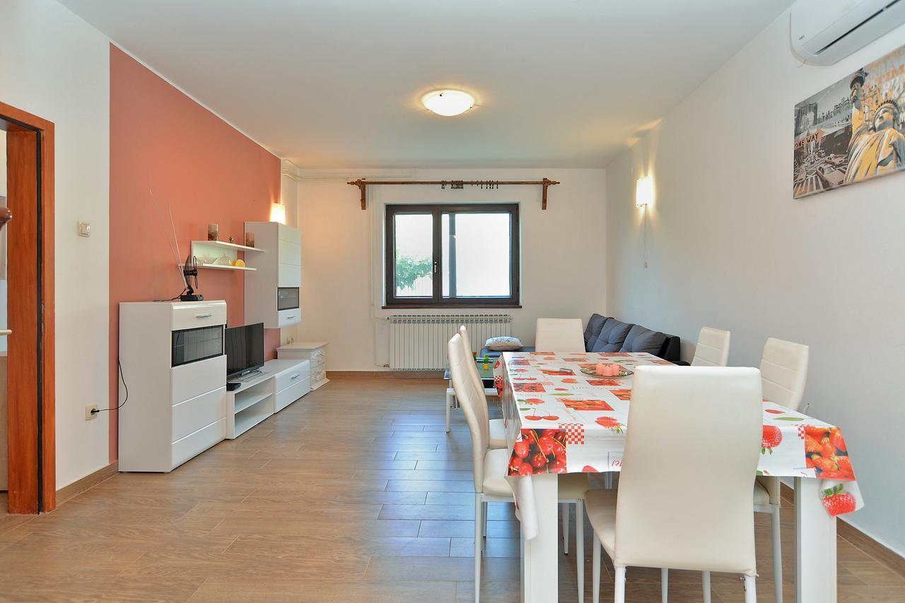 Apartments Gracijano 1724 Ližnjan Exteriér fotografie