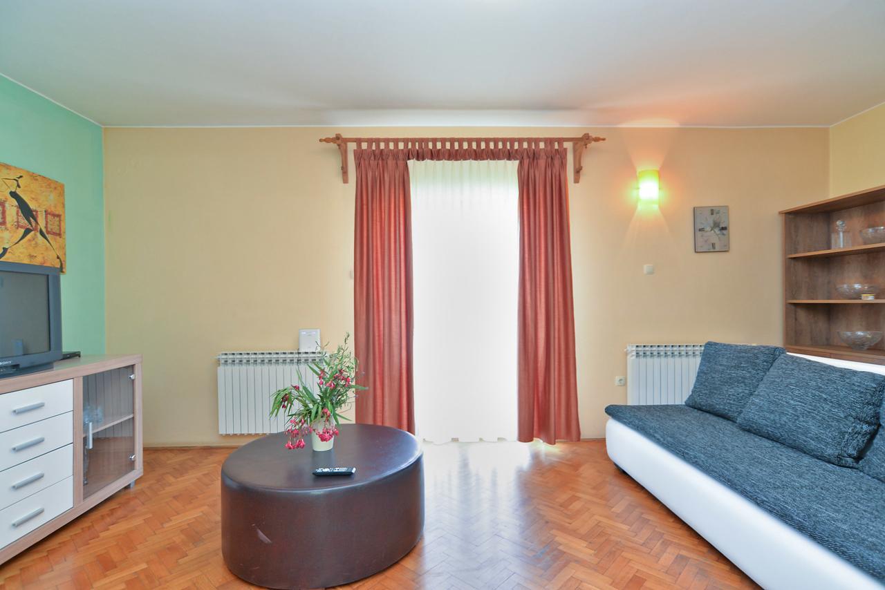 Apartments Gracijano 1724 Ližnjan Exteriér fotografie